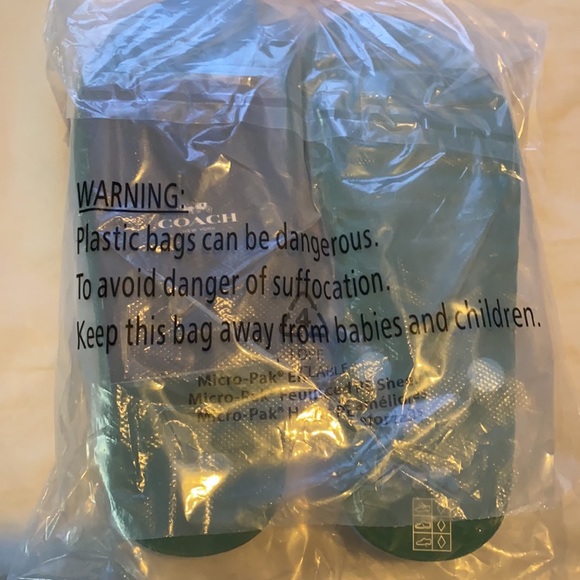 Coach brandnew flipflops - Picture 2 of 2